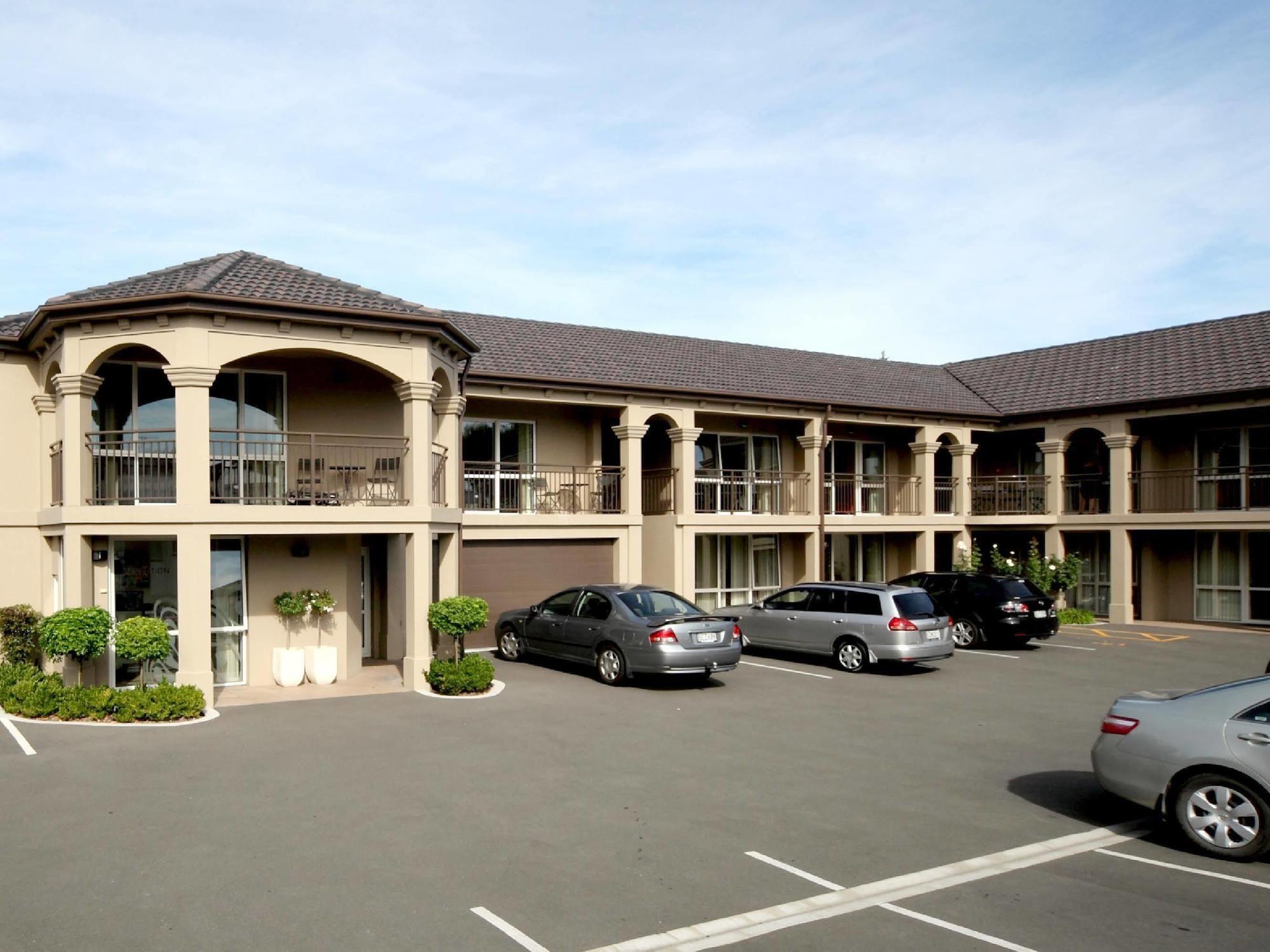 Salerno Motel Apartments Christchurch Luaran gambar The hotel's exterior