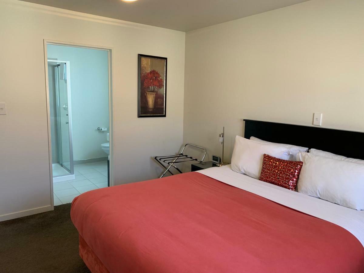 Salerno Motel Apartments Christchurch Luaran gambar A typical motel room